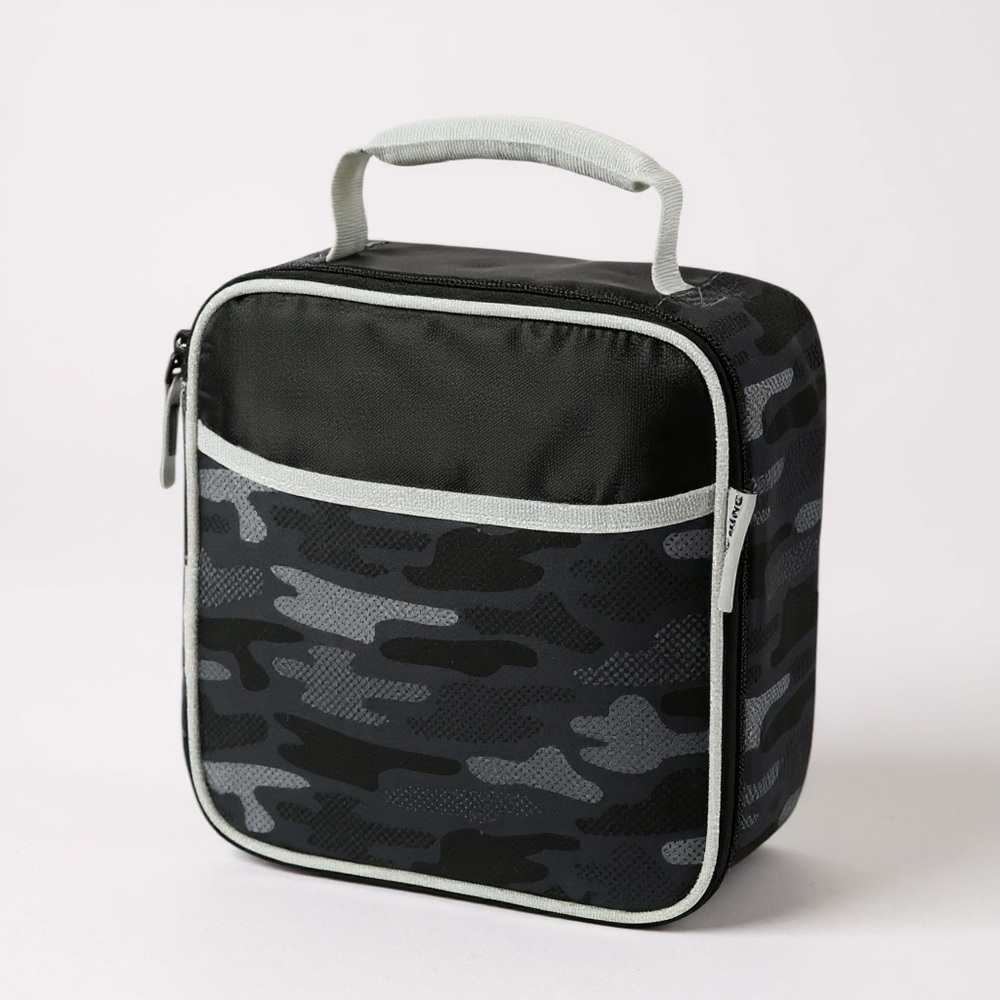 Camouflage Black and Gray Zippered Lunch Bag